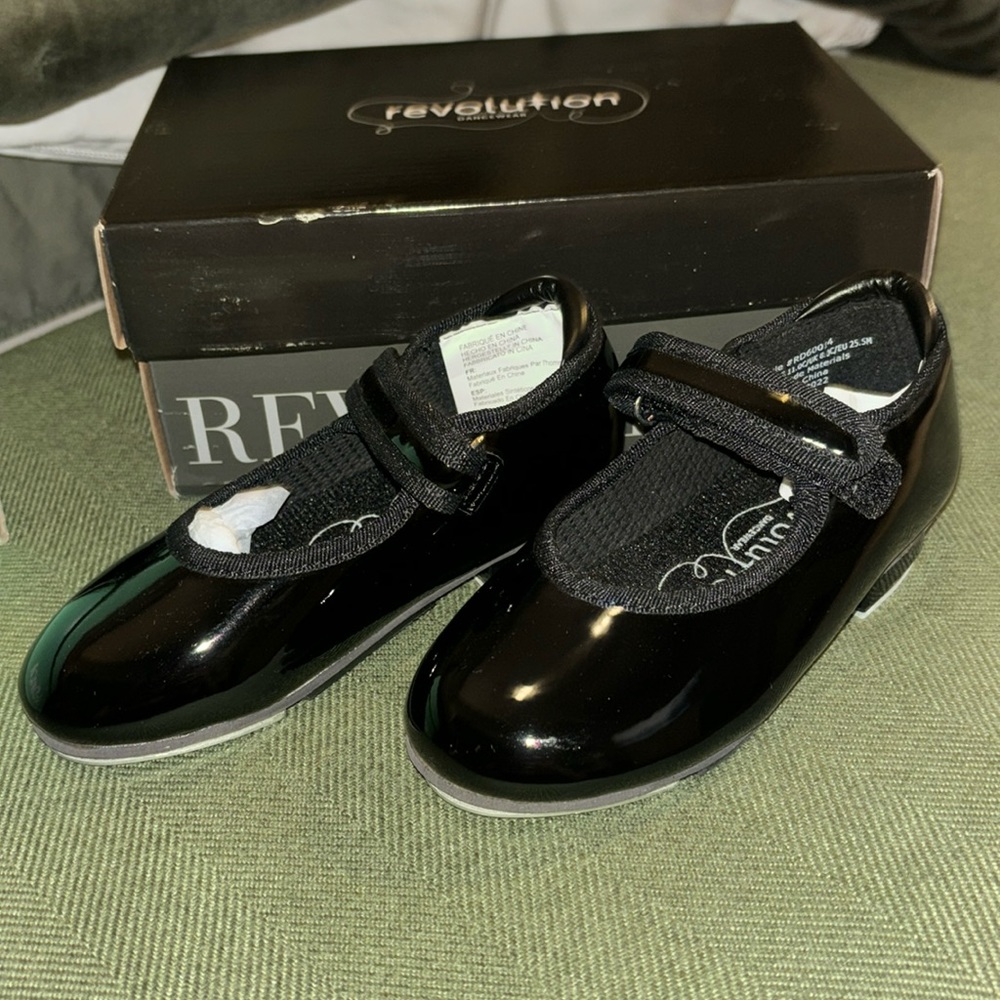 Brand new tap shoes